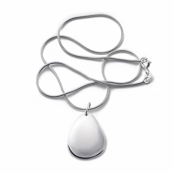 Little Rose Petal Pendant - Efva Attling - Suuri valikoima & ilmainen lahjapaketointi - Nordicspectra.fi