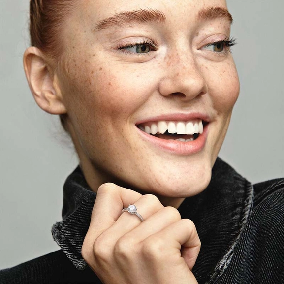 Clear Sparkling Crown Ring - PANDORA - Snabb frakt & paketinslagning - Nordicspectra.se