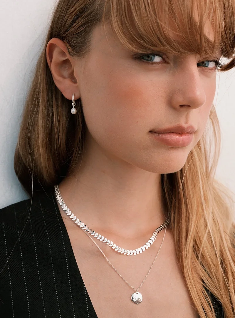 Treasure Pearl Hoops Silver - Syster P - Snabb leverans & Gratis paketinslagning - Nordic Spectra