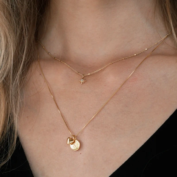 North Star Necklace Gold - Syster P - Snabb leverans & Gratis paketinslagning - Nordic Spectra