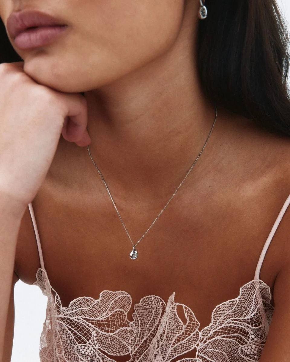 fasettslipad pansarkedja.