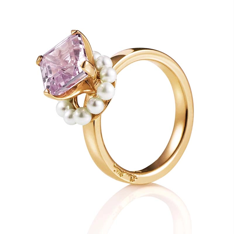Efva Attling - Dancing Pearl Ring Gold