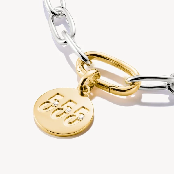 symboliserar förändring och frihet. Passar Charm Club Connect.