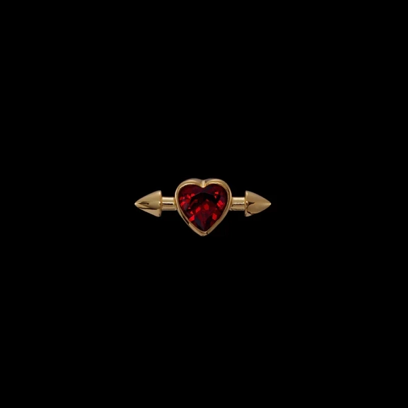 Pierced Heart Ear Stud Red Garnet Gold - Maria Nilsdotter - 1-2 dagars leverans - Nordic Spectra