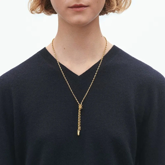 Reflect Lariat Halsband i 18K guld med tunna kedjor och mjukt formade avslut