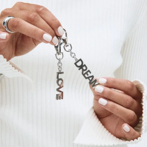 Edblad Dream Bag Charm i stål