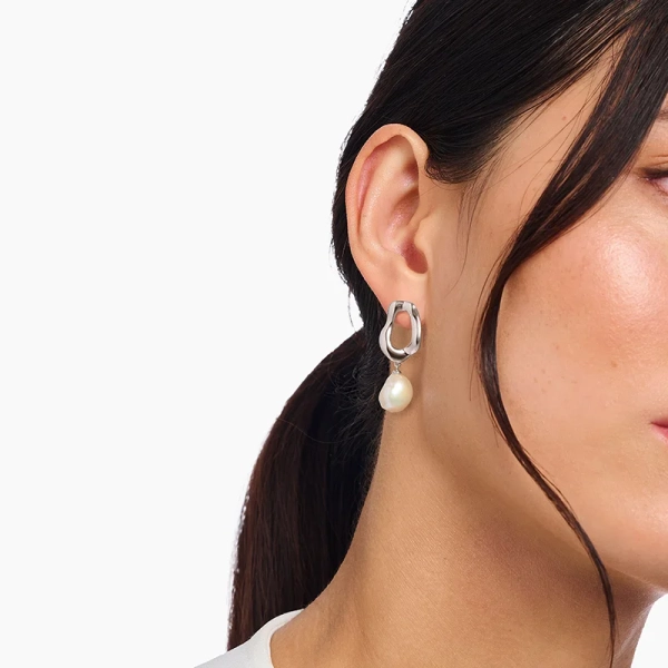 Natural Beauty Stora Stiftörhängen med Pärla i återvunnet 925 silver med odlade sötvattenspärlor
