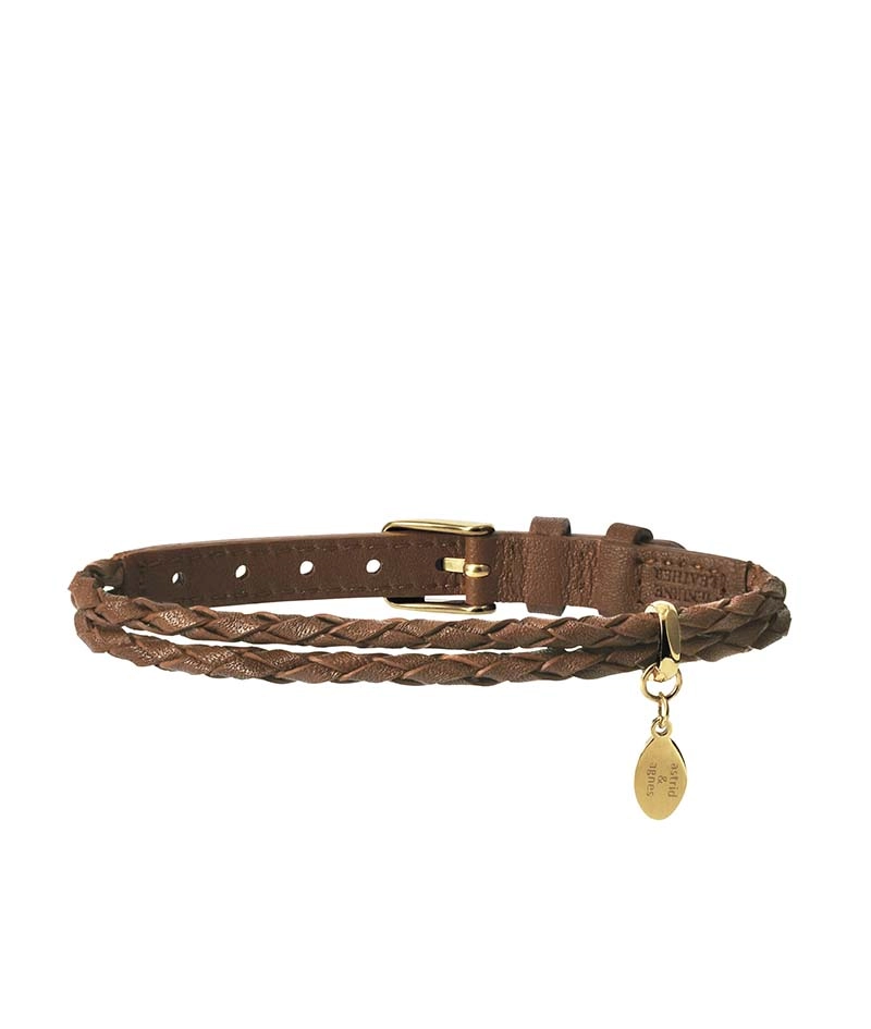 SVEA Armband Brunt Läder/Guld - Astrid & Agnes - Snabb frakt & paketinslagning - Nordicspectra.se