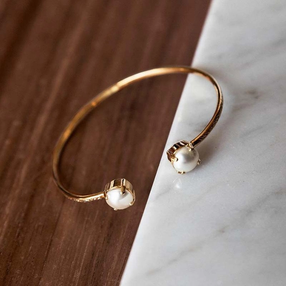 Presentset Classic Pearl - Caroline Svedbom - Snabb frakt & paketinslagning - Nordic Spectra