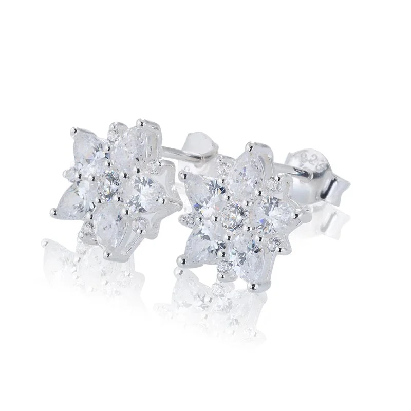 Carolina Gynning - Dhalia Sparkling Studs Örhängen