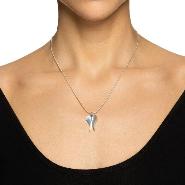 Angels - Efva Attling halsband - Snabb frakt & paketinslagning - Nordicspectra.se