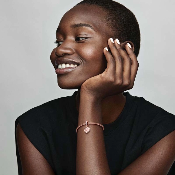 Love You Ja Äärettömyysmerkki Sydänriipushela - PANDORA - Suuri valikoima & ilmainen lahjapaketointi - Nordicspectra.fi