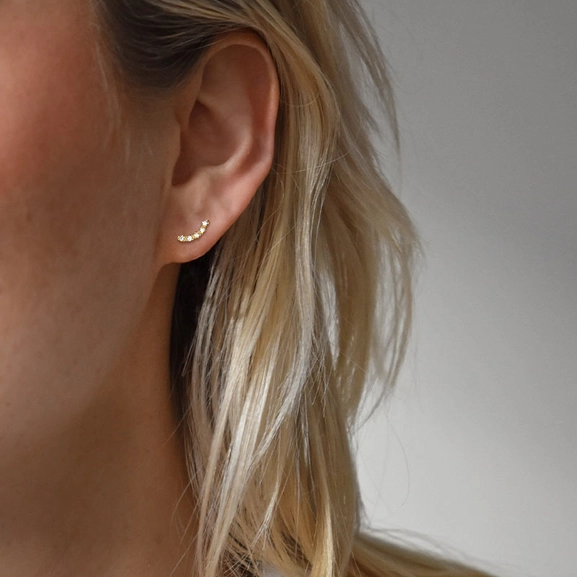 Diamond-Sky-fall-studs-gold-01