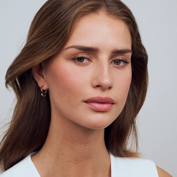 Ellera Waves Pianura Grande Örhängen i silver och guld från Sif Jakobs