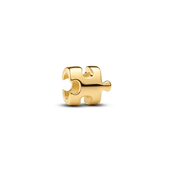 Der vergoldete Mini-Charm mit Puzzleteil-Design von Pandora Moments symbolisiert Ihre einzigartige Persönlichkeit und Ihren Stil auf subtile und raffinierte Weise.