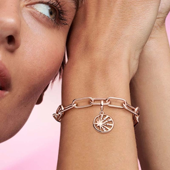 Pandora ME Strahlen des Lebens Medaillon von PANDORA, Schneller Versand - Nordicspectra.de