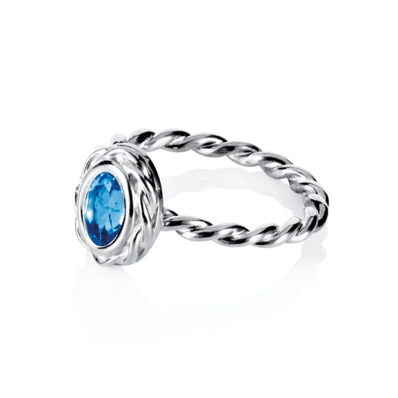 Wrapped Colour Ring i 18K vitguld med klarblå topas