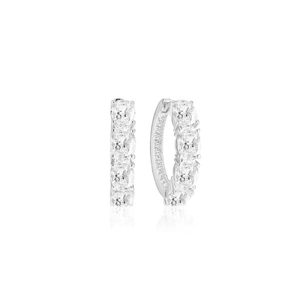 Ellisse Creolo Örhängen i silver med gnistrande Cubic Zirconia-stenar från Sif Jakobs