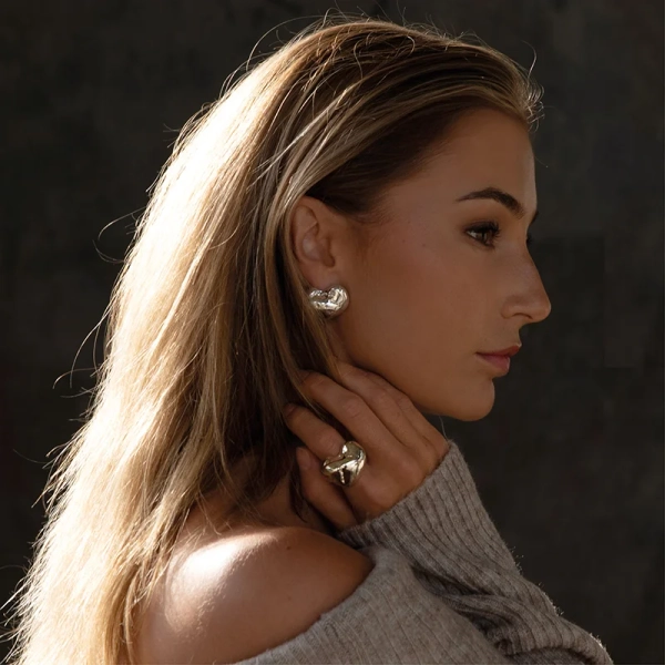 Cashew Ear - Efva Attling - Vackra & betydelsefulla smycken - Fri frakt