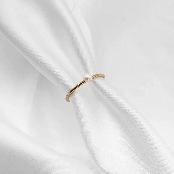 Pretty Pearls Ring - By Sofia Wistam - Betydelsefulla smycken - Nordic Spectra