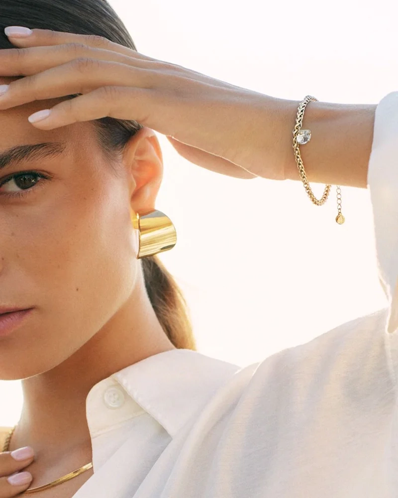 från Edblads Solo-kollektion. Perfekt för kontor eller fest.