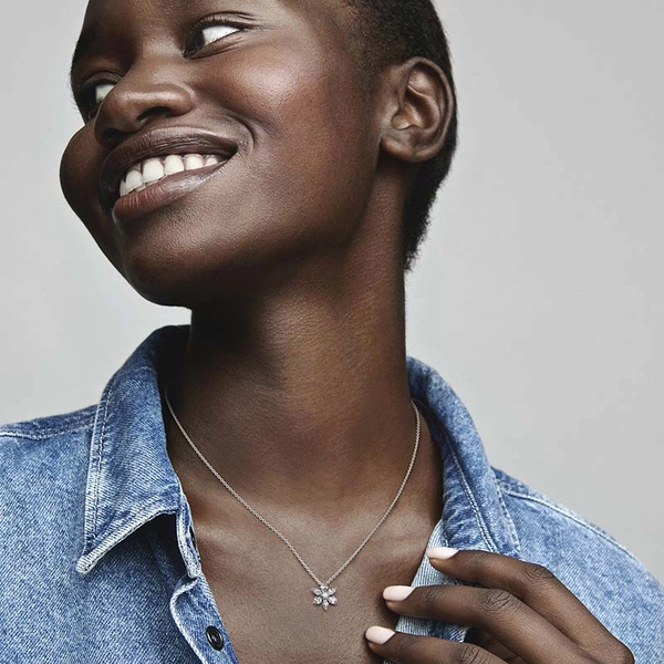Sparkling Herbarium Cluster Pendant Necklace - PANDORA - Snabb frakt & paketinslagning - Nordicspectra.se
