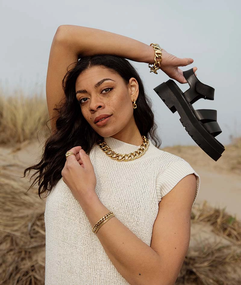 HAILEY Armband Guld - Astrid & Agnes - Snabb frakt & paketinslagning - Nordicspectra.se