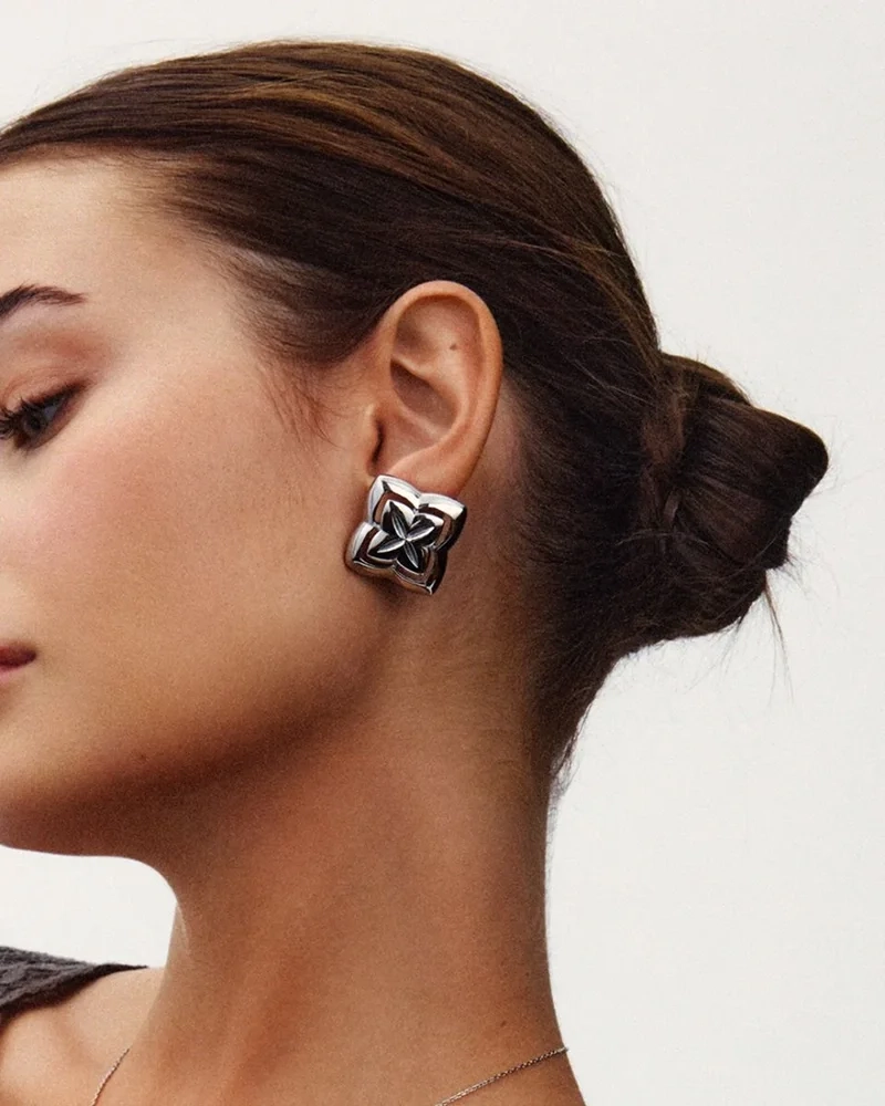 modell Scala Studs L i rostfritt stål