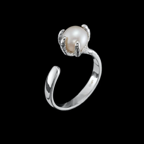 Claw Pearl Ring - Maria Nilsdotter - 1-2 dagars leverans - Nordic Spectra