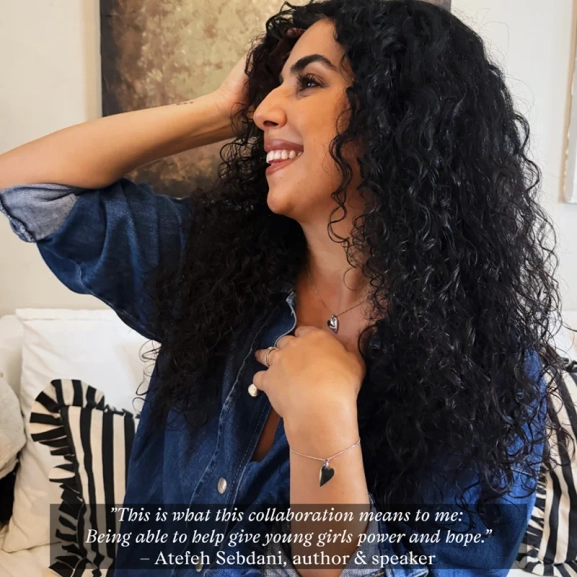 129439-edblad-heart-to-heart-necklace-gold-5 10.07.04