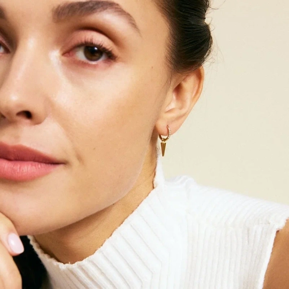 edblad-peak-hoops-mini-sparkle-gold-pi-127067_3-2