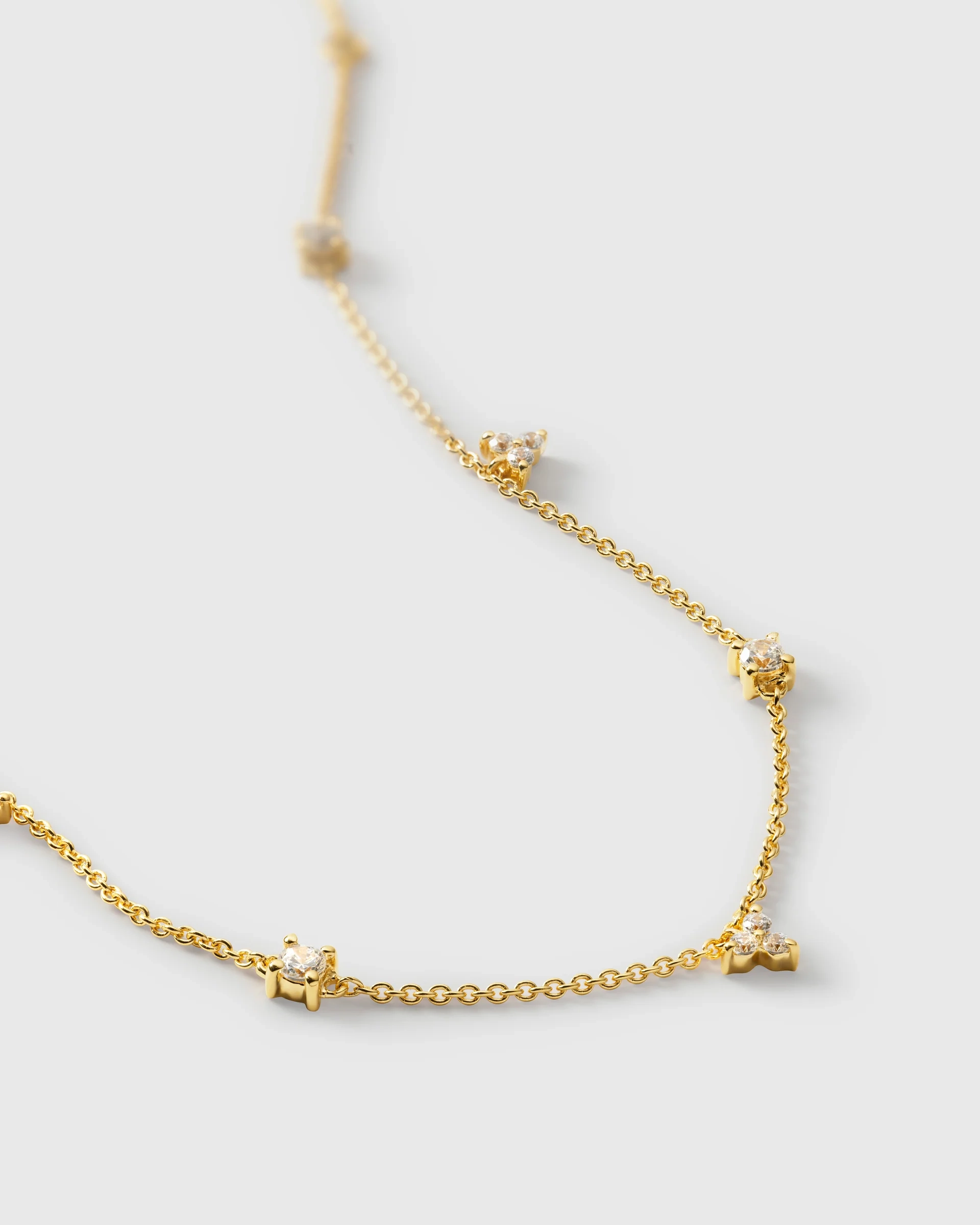 ett slätt och ett med gnistrande stenar