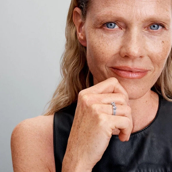 Glittrande Ring med Rosett - PANDORA - 1-2 dagar leverans - Gratis paketinslagning