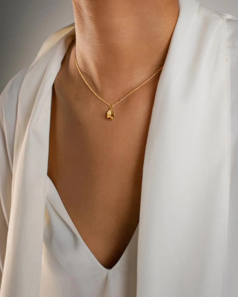 Botanica Drop Necklace Gold - Drakenberg/Sjölin Halsband- Snabb leverans & paketinslagning - Nordic Spectra