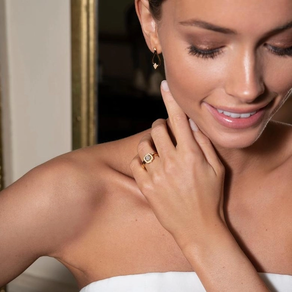 Little Dew Drops & Stars Ear Gold - Efva Attling - Suuri valikoima & ilmainen lahjapaketointi - Nordicspectra.fi