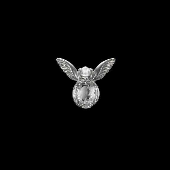 Winziger Gargoyle-Ohrstecker aus klarem Quarz in Silber mit klarem Bergkristall