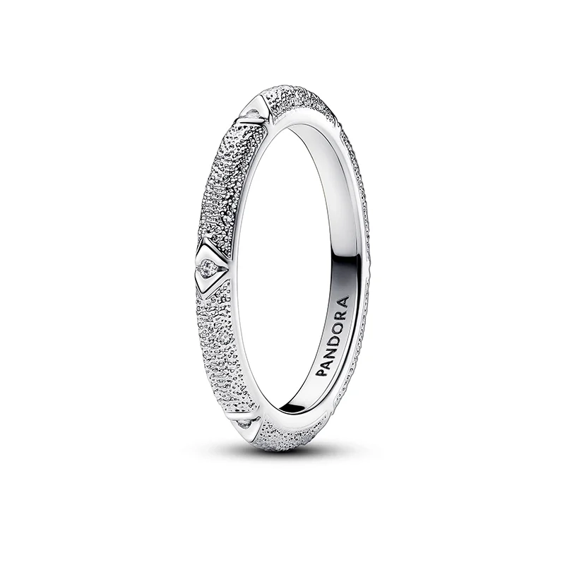 PANDORA – Pandora ME Ring med Struktur & Stenar