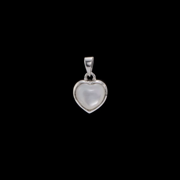 Charmed Heart i silver med pärlemorpärla