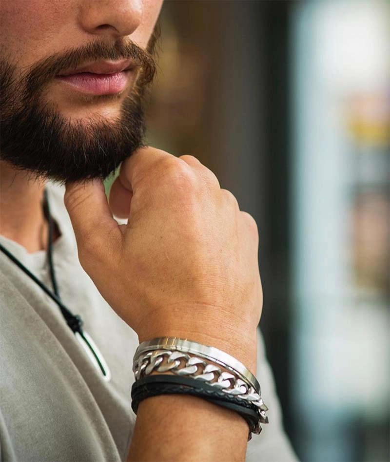 BENJAMIN Läder Halsband Stål - AROCK - Snabb frakt & paketinslagning - Nordicspectra.se