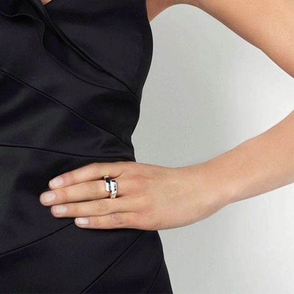 Twist Ring - Efva Attling ringar - Snabb frakt & paketinslagning - Nordicspectra.se