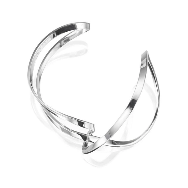 Twisting Cuff - Efva Attling - Suuri valikoima & ilmainen lahjapaketointi - Nordicspectra.fi