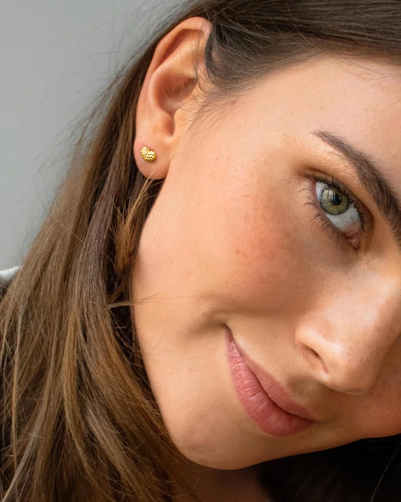 Love-bubble-studs-gold-01