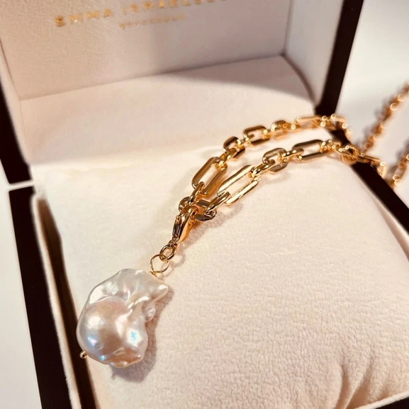 Baroque Freshwater Pearl Chunky Gold - Emma Israelsson - Snabb frakt & paketinslagning - Nordic Spectra