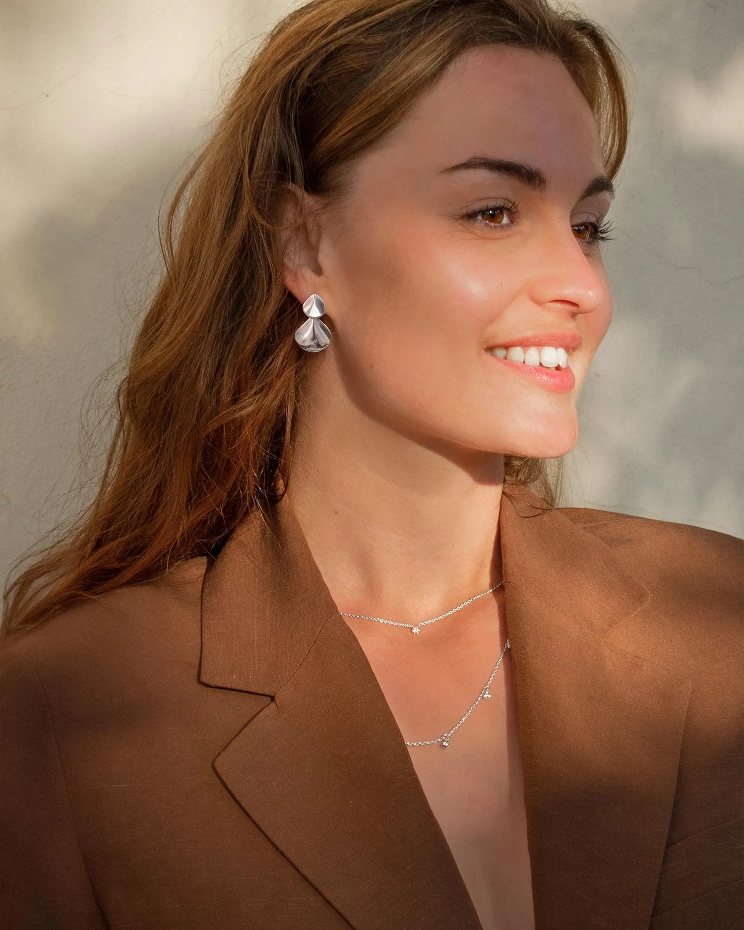 Hortensia Earrings från Drakenberg Sjölin i polerat silver