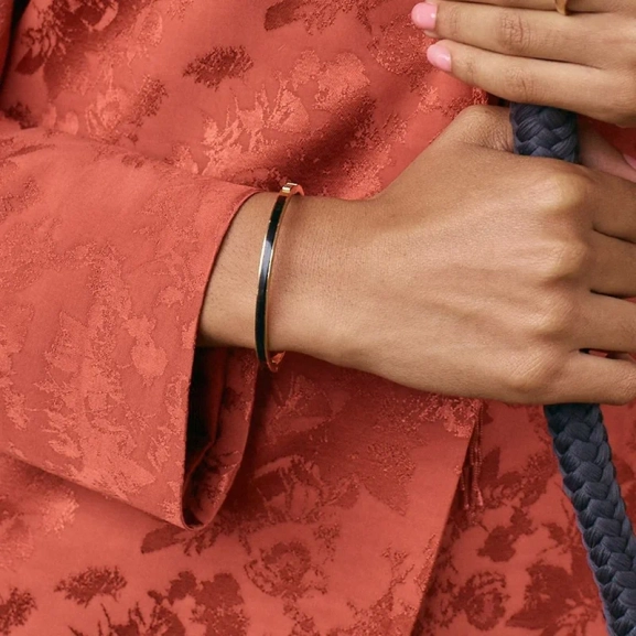 Fave Bangle Black Gold - Edblad - Snabb frakt & paketinslagning - Nordic Spectra