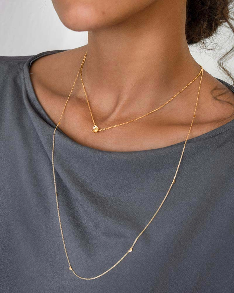 Lotus Necklace Gold - Drakenberg/Sjölin - Suuri valikoima & ilmainen lahjapaketointi - Nordicspectra.fi