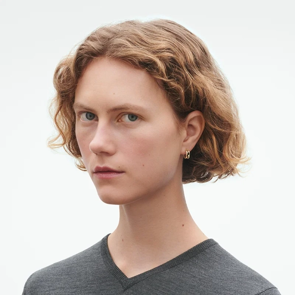 AW25_ECOM_ON-MODEL_FUSION_OPEN_EARHOOP_10016436