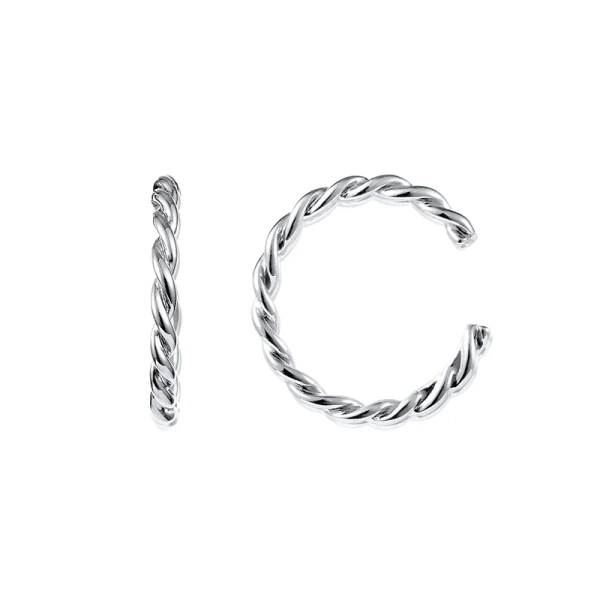 Wrapped Earcuff i silver från Efva Attling med en elegant virad design