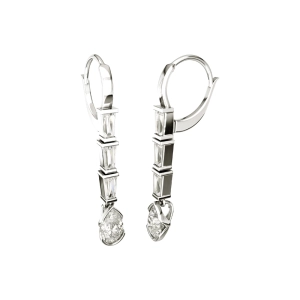 Eloge Pear Cut Diamond Örhängen i 18K vitguld med droppformade och taperade diamanter