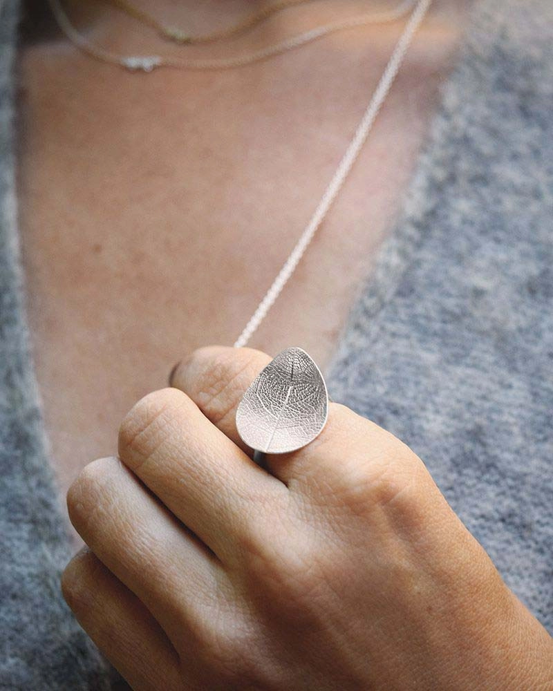 Leaf Ring - Drakenberg/Sjölin - Suuri valikoima & ilmainen lahjapaketointi - Nordicspectra.fi